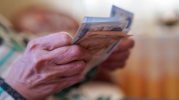 16 milyon emekliyi ilgilendiriyor: Bayram ikramiyesinde süreç nasıl ilerleyecek?