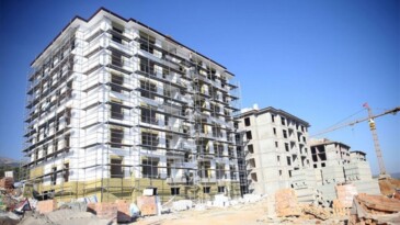 TOKİ’nin Şanlıurfa ve Hatay’daki deprem konutlarında son dakika! 1.614 konutluk projeleri hangi firmalar inşa edecek? 